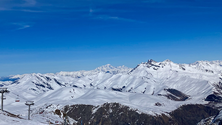 Du Bleue…et la neige? Elle régale 😜