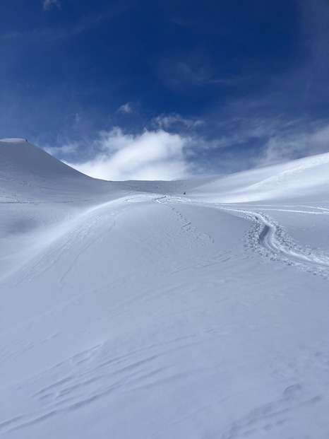 Il fait chaud mais la neige est encore là!