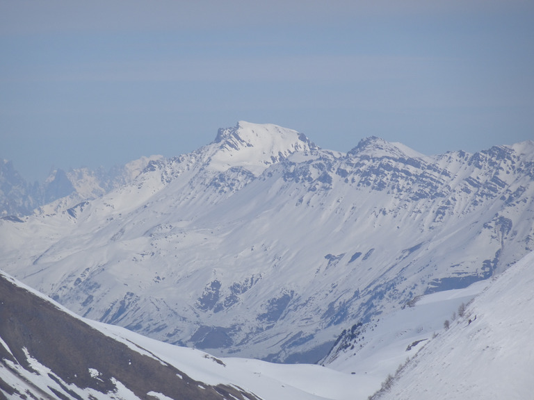 Il fait chaud mais la neige est encore là!