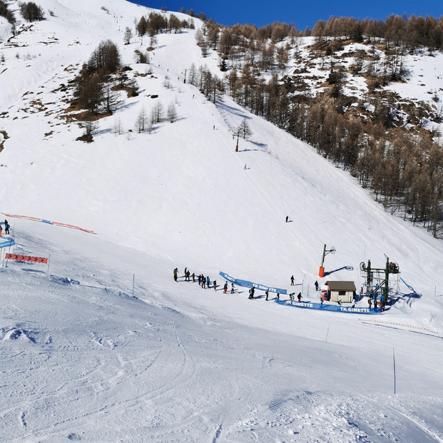 Praloup: Allons a Gimette, ses pistes techniques et sa vue imprenable