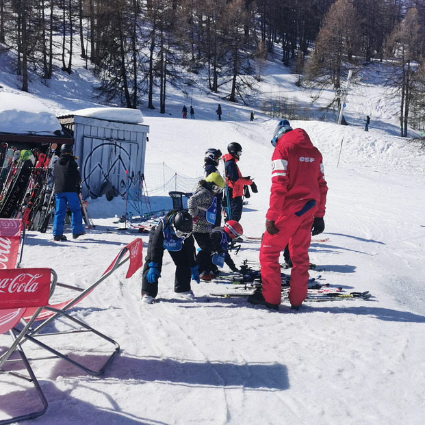 Praloup: une tranche de vie sur les pistes de ski