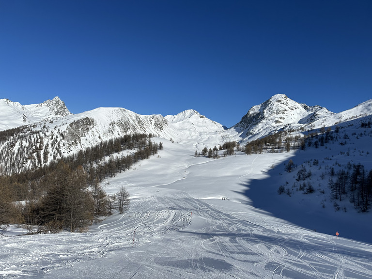 Le soleil, la neige et personne