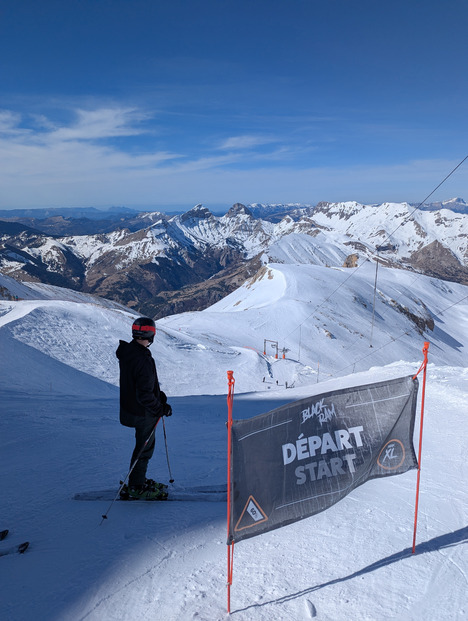 Je privatise la station pour profiter tranquillement ☀️❄️⛷️