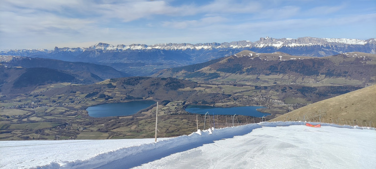 Alpe du Grand serre, du ski de printemps oui mais du ski solidaire