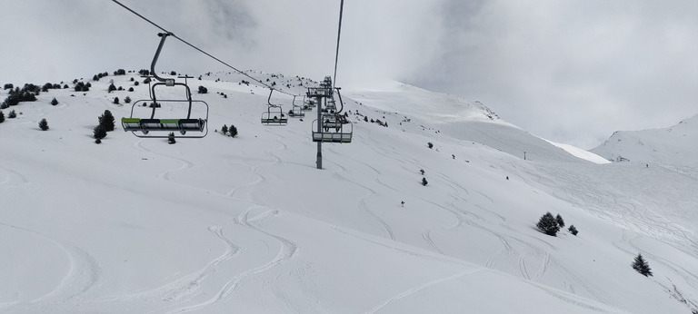 20-30 cm de poudre lourde mais bien bonne ! 