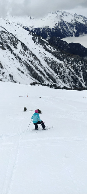 20-30 cm de poudre lourde mais bien bonne ! 