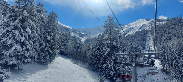 Soleil le matin, neige et brouillard l'après-midi 