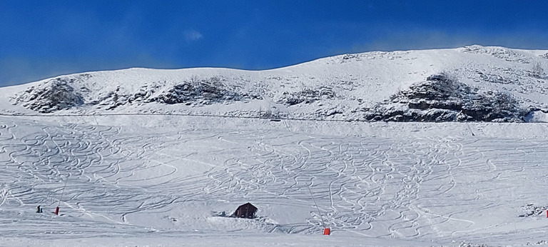 Soleil le matin, neige et brouillard l'après-midi 