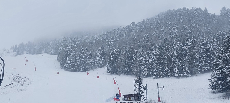 Soleil le matin, neige et brouillard l'après-midi 