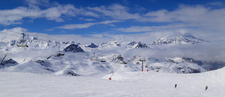 Poudreuse et soleil (entre autres...) 🤩