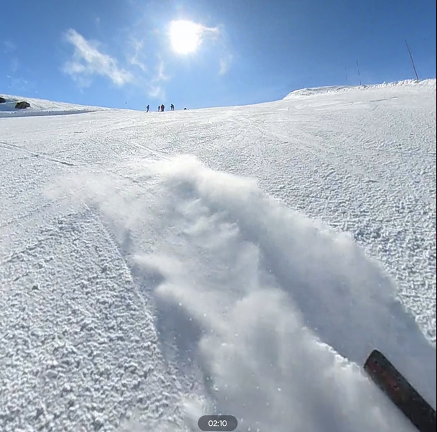 Encore de la neige fumante