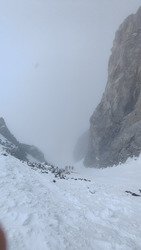 Dent Parrachée par la brèche de la Loza
