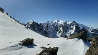 La belle &eacute;quip&eacute;e