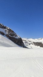 Val  l'étincelle en bleu