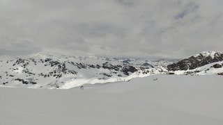 Val la closing 
