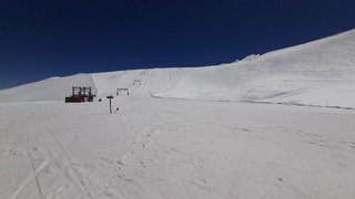 Range tes skis ! Jamais !