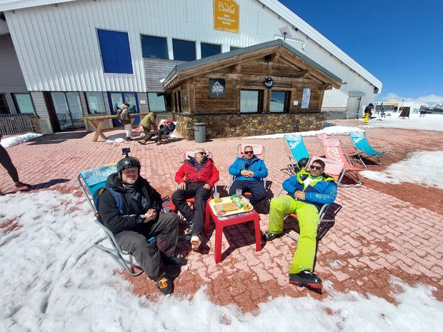 Bonne neige sous le soleil 