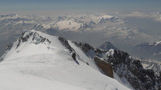 MB 2025,  des skipasseurs  au sommet 