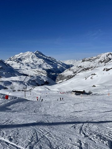 Poudreuse et soleil invités de premières Traces
