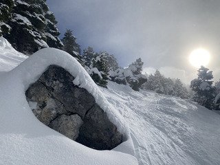 Déjeuner poudreux sur un Chamechaude nébuleux 