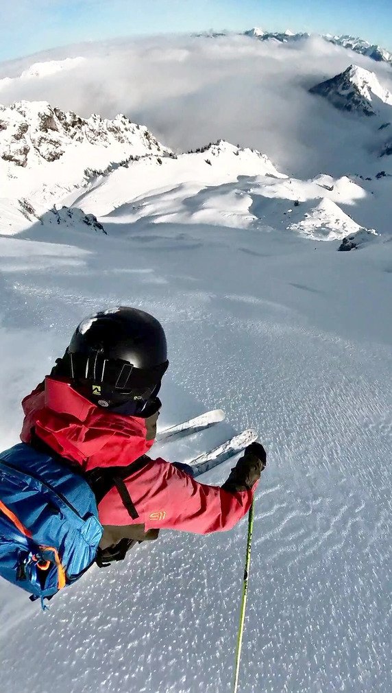 C'est quoi cette réalité parallèle au-dessus des bancs de stratus 