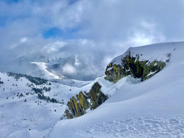 Opening poudreux à Ax 3 domaines