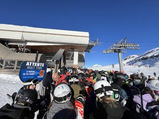 Neige dure et soleil à l’Alpe d’Huez
