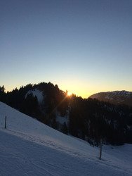 Chartreuse : temps magnifique, neige encore potable mais plus pour long.