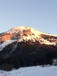 Chartreuse : temps magnifique, neige encore potable mais plus pour long.