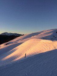 Chartreuse : temps magnifique, neige encore potable mais plus pour long.