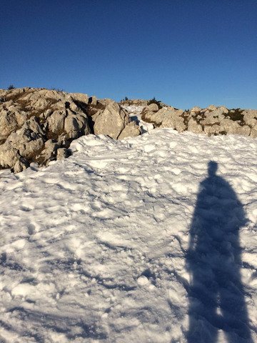 Chartreuse : temps magnifique, neige encore potable mais plus pour long.