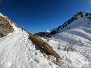 Glace et infirmerie au Col de la Colombi&egrave;re