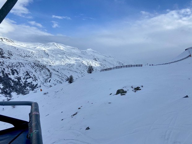 Neige de printemps dans une ambiance de station privatis&eacute;e ✨