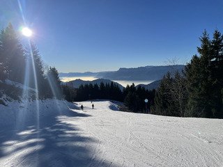 Du soleil, des cailloux et des vacanciers
