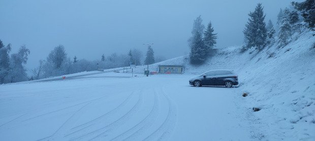 Les 7 Laux - Petit hiver en bas et bien d&eacute;gag&eacute; derri&egrave;re les oreilles en haut