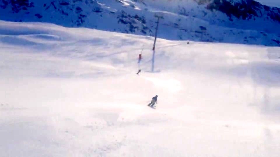 Supr&ecirc;me glisse au dessus de la mer !