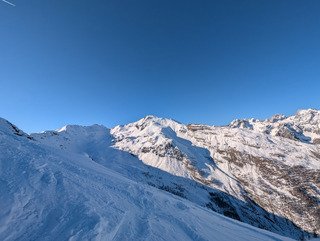 La pendine toujours au sommet 