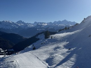 Soleil, peu de monde, skiable c&ocirc;t&eacute; Sommand, cailloux c&ocirc;t&eacute; Praz de Lys