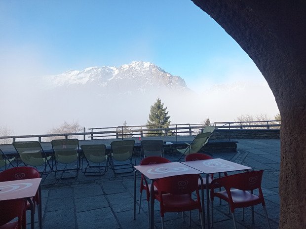 Au dessus des nuages 