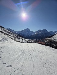 Soleil et neige froide