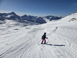 Soleil et neige froide