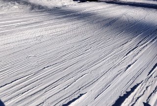 bonne neige mais attention aux caillasses en fin de journ&eacute;e 