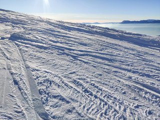 bonne neige mais attention aux caillasses en fin de journ&eacute;e 