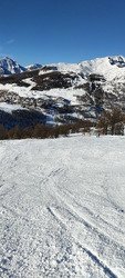 Bien r&acirc;p&eacute; sur les pistes, (un peu) meilleur en dehors 