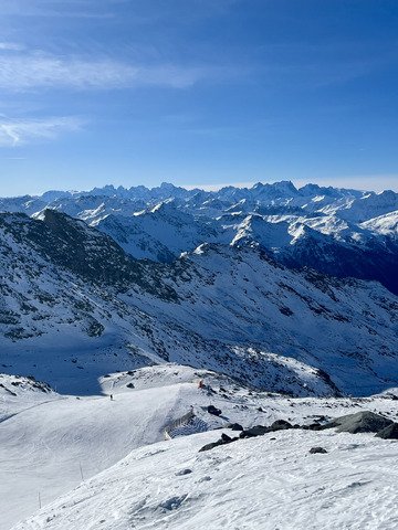 C&rsquo;est encore skiable, mais vivement les pr&eacute;cipitations attendus en deuxi&egrave;me partie de semaine.