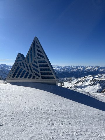 Grand beau, tr&egrave;s froid, vivement la neige.