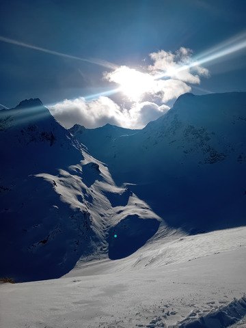 Soleil et pistes d&eacute;sertes 