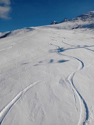 Soleil et pistes d&eacute;sertes 