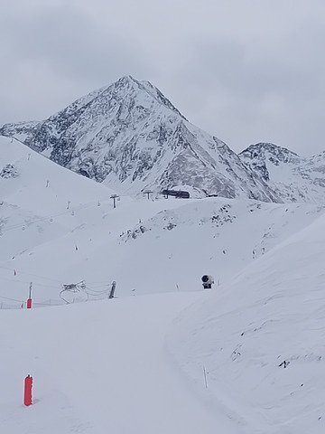 Mercredi p&eacute;pouze au ski