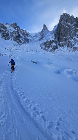 Glacier des P&eacute;riades et combes au dessus de la mer de glace 